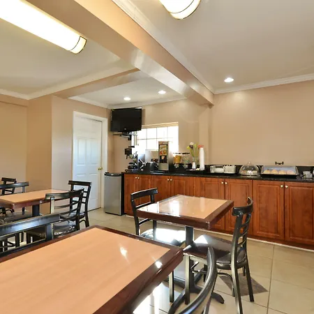 Ibis Bercy Village Hotel 3*