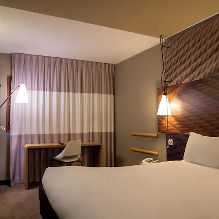 Ibis Bercy Village Hotel 3*