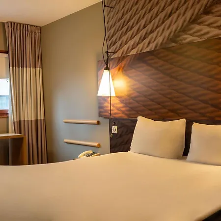 Ibis Bercy Village Hotel 3*