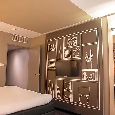 מלון Ibis Bercy Village 3*