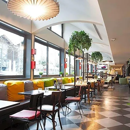 Ibis Bercy Village מלון 3*