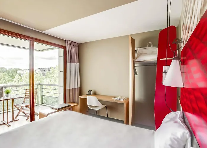 Ibis Bercy Village 3*