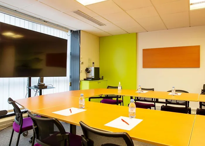 Hotel Ibis Bercy Village