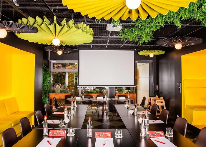 Ibis Bercy Village 3*