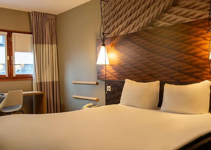 Ibis Bercy Village Hotel 3*